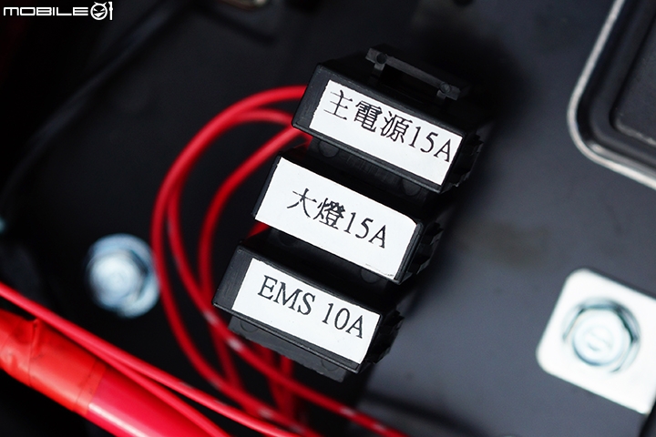 革新黃牌檔車現身 Hartford Falcon 400