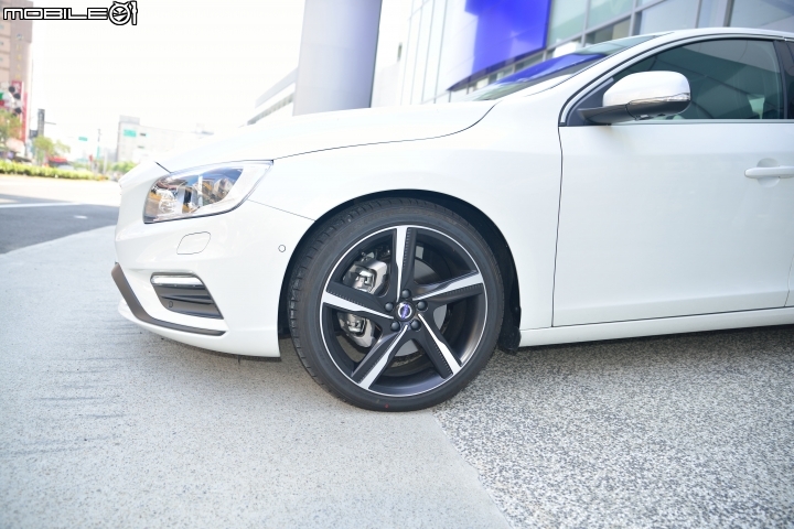 VOLVO T6 R-Design,感受北歐極速快感