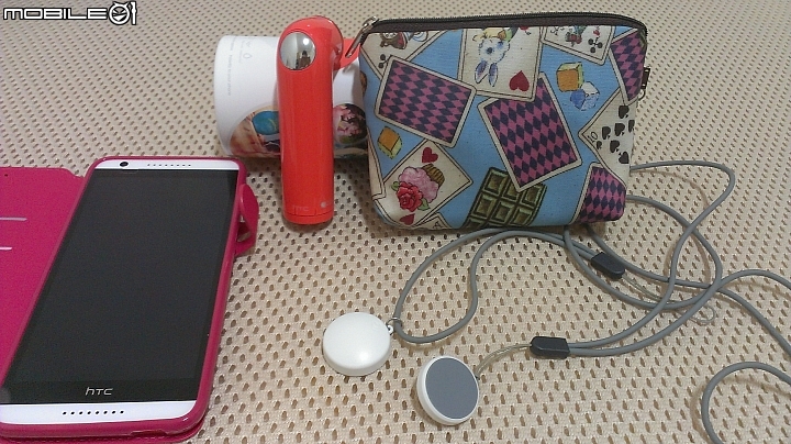 HTC RE 裂痕又來了,橘色也是會裂,買了活受罪,HTC只會講人損,要你吞下去 (9/16已更換re)