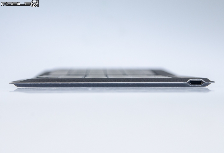 輕巧外型 一鍵切換 微軟萬用折疊式鍵盤