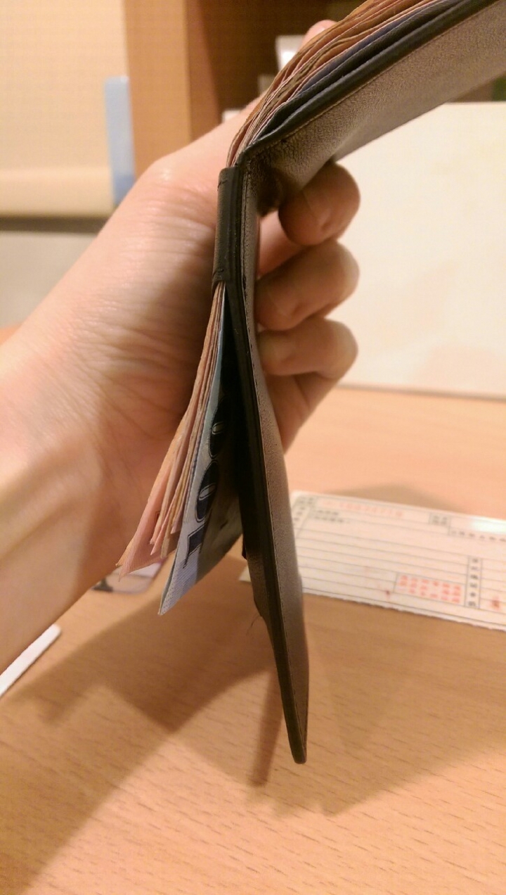 【開箱】超極薄荷蘭 Dun Wallets 皮夾
