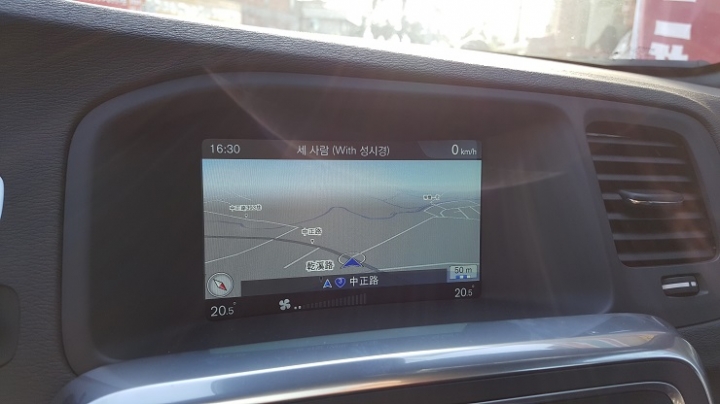 【抓不住的 306hp,沒事 ! 別試 ! 】V60 T6 R-Design