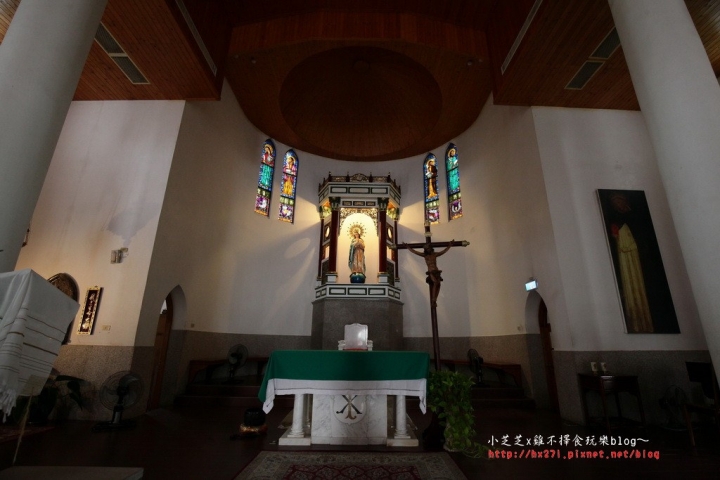 【屏東景點】萬巒 萬金聖母聖殿 台灣最古老教堂 每年聖誕節3D光雕展