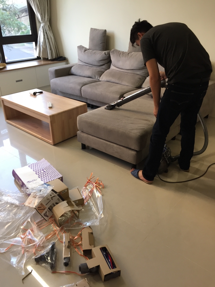 Dyson DC63 開箱