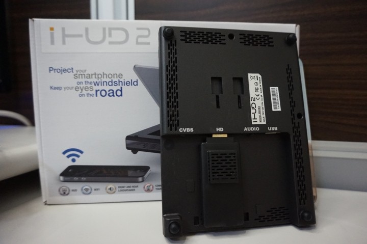 Wifi 多媒體抬頭顯示器 iHUD2 開箱文