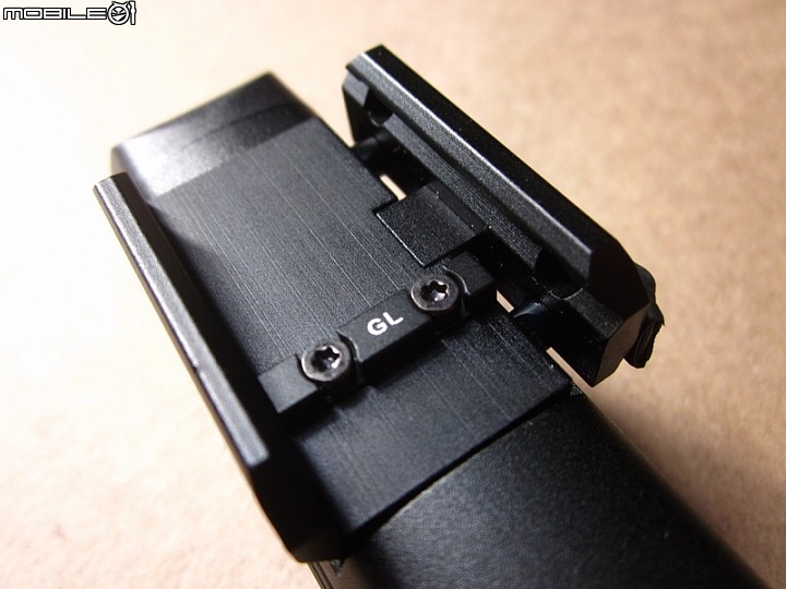 OLIGHT 女戰神 PL-1 VALKYRIE