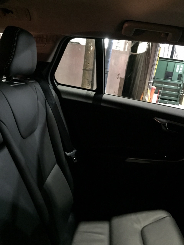 Volvo V60 D4 旗艦版 試駕體驗分享