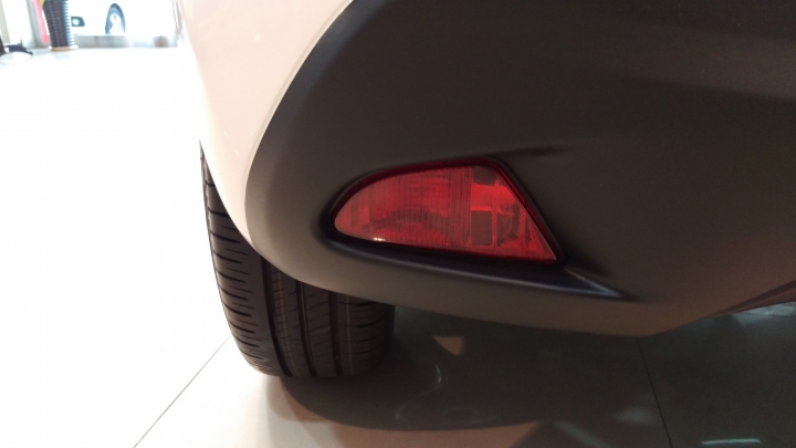 Mazda 2 賞車分享