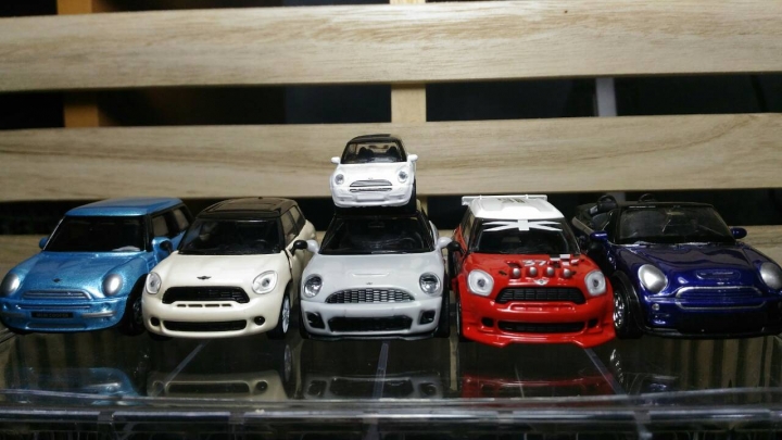 1/64 RMZ City Mini Cooper S (與其他mini做比較)