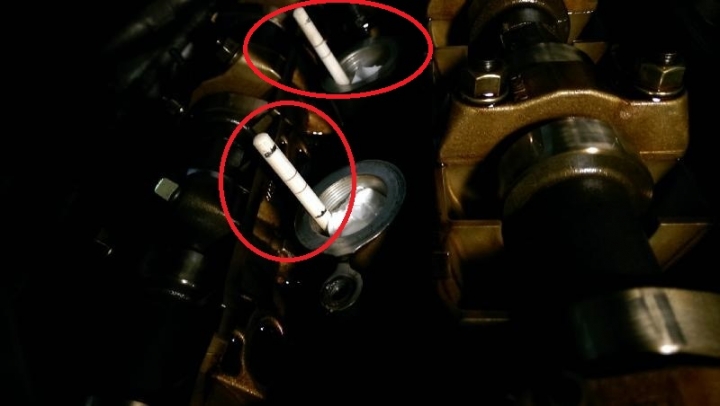 【DIY】引擎吃機油、排氣管冒白煙,更換汽門油封...