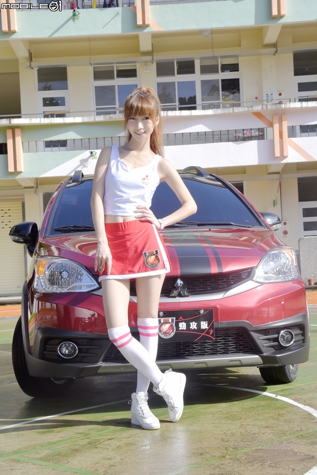 來去尬籃球吧!開著Colt Plus X-Sports勁攻版去阿里山最高的學府香林國小來個三對三鬥牛挑戰賽!