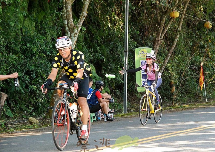 我的第一場俱樂部聯賽 -玉山塔塔加 72km,4個半小時完賽啦!!!!