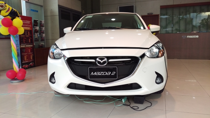 Mazda 2 賞車分享