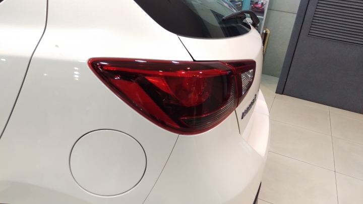 Mazda 2 賞車分享