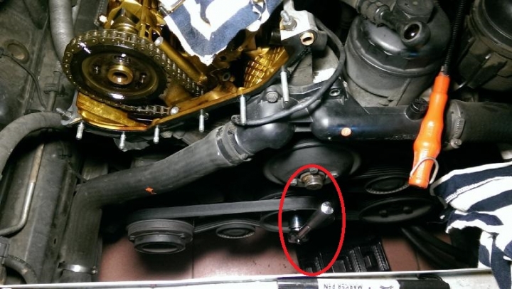 【DIY】引擎吃機油、排氣管冒白煙,更換汽門油封...