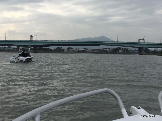 華中露營場-雙溪碼頭水陸雙棲旅遊。鄉巴佬的台北遊記