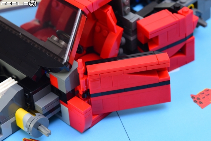 【開箱】經典馬王榮光重現 LEGO Creator 10248 Ferrari F40