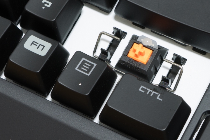 【開箱】Razer 黑寡婦 TE Stealth Chroma + Shine 4 & KBT 古式鍵帽