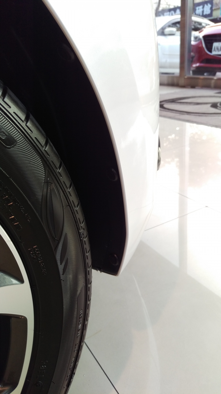 Mazda 2 賞車分享
