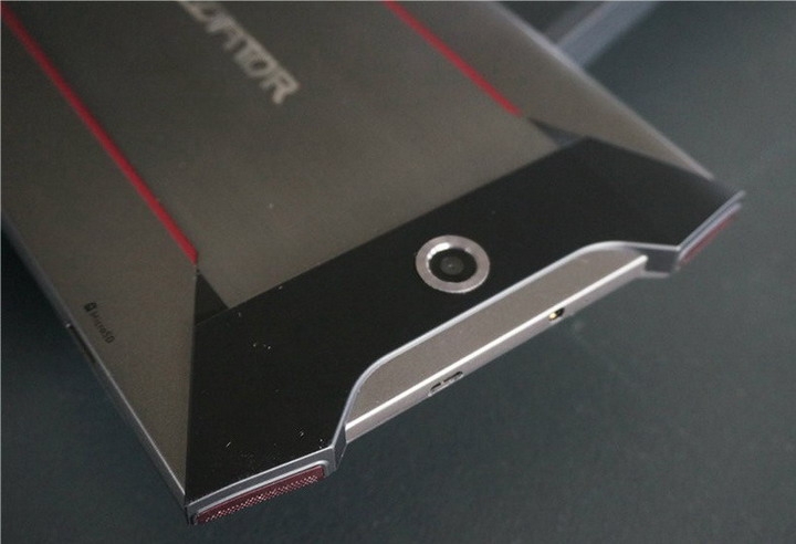 Acer Predator 8 GT-810測評