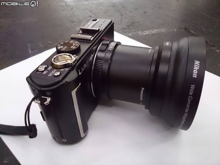 LX3 vs WM75廣角 老當益壯 .... 5000內的 18mm f2.0