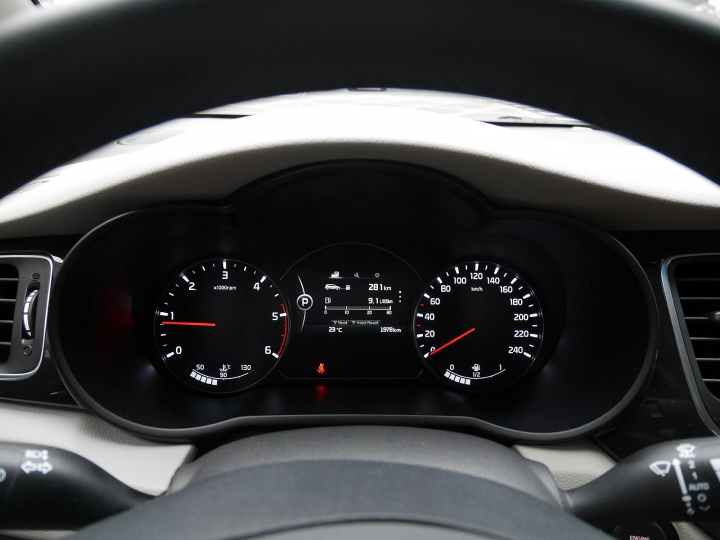 80萬>160萬? 試了KIA Carens CRDi 就知道為什麼了 — 「KIA Carens CRDi 我的家庭MPV」試乘體驗