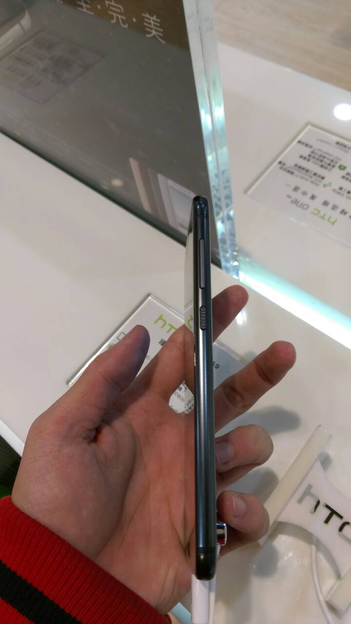 A9實機簡單體驗 + 預購 + 月石銀開箱 (更新)