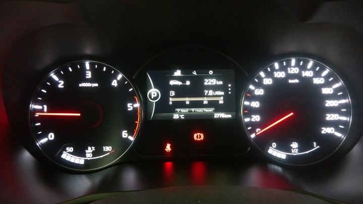 《KIA Carens CRDi 我的家庭MPV》1.7柴引及7速雙離合的絕配試乘體驗