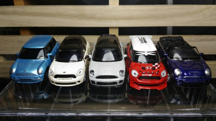 1/64 RMZ City Mini Cooper S (與其他mini做比較)