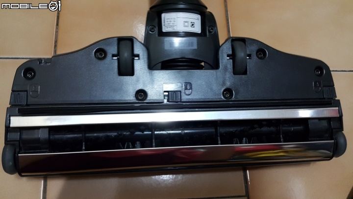 Electrolux瑞典伊萊克斯頂級及塵盒電動除螨吸塵器 ZUF4207ACT【歐洲原裝】開箱文及使用心得