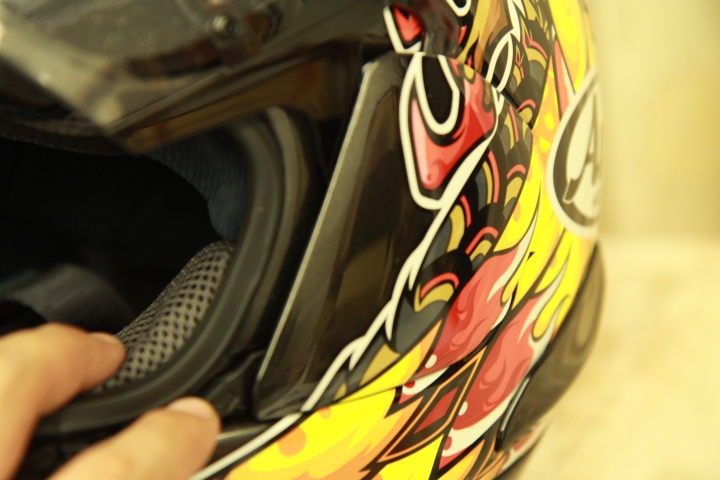 【開箱】Arai rx-7x Nakasuga,不專業分享 更新使用心得