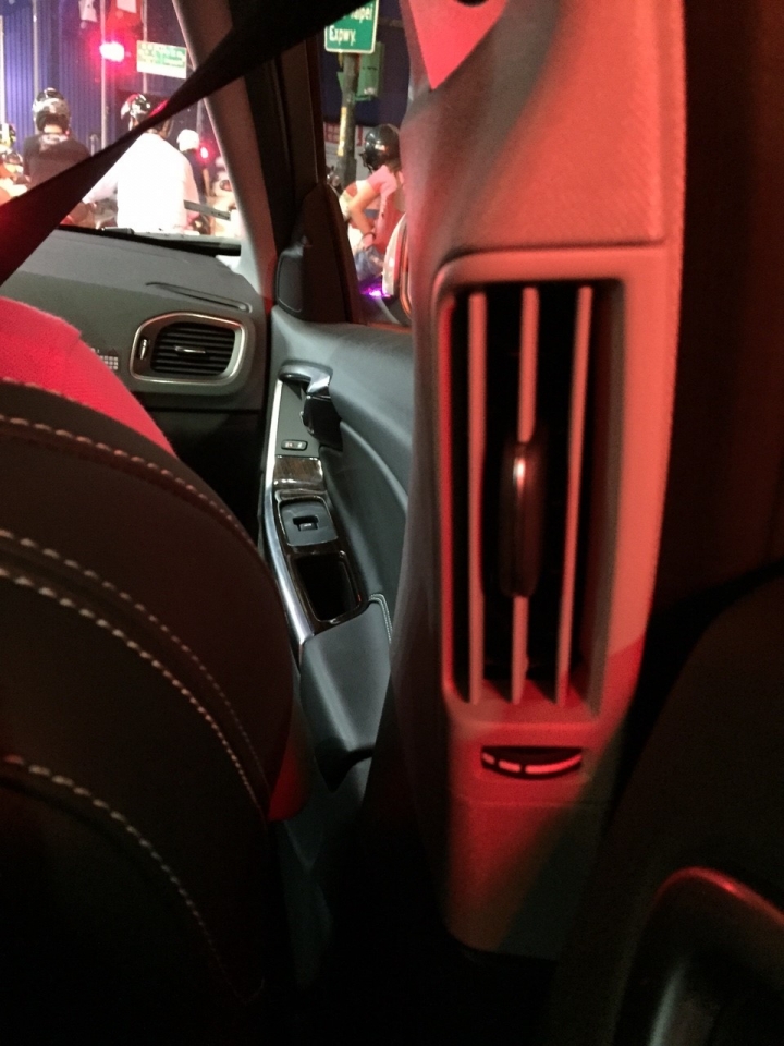 Volvo V60 D4 旗艦版 試駕體驗分享