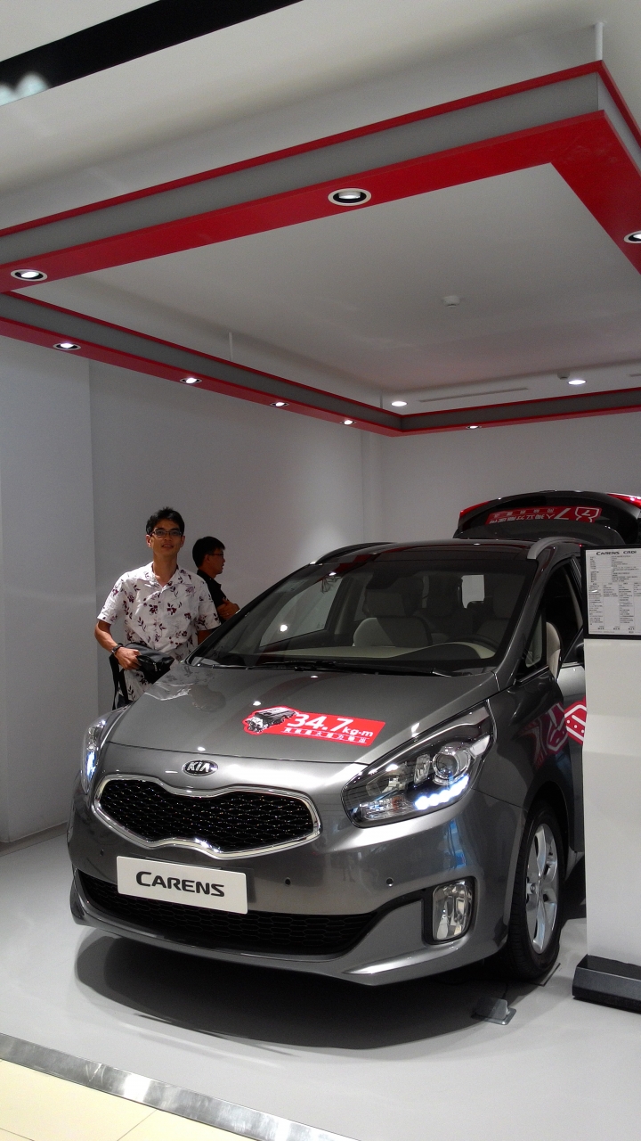 實用至上-KIA Carens CRDi 我的家庭MPV