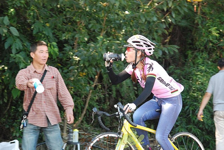 我的第一場俱樂部聯賽 -玉山塔塔加 72km,4個半小時完賽啦!!!!