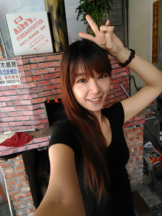 最超值的自拍神機,ASUS ZenFone Selfie 女孩不需再煩惱素顏自拍問題