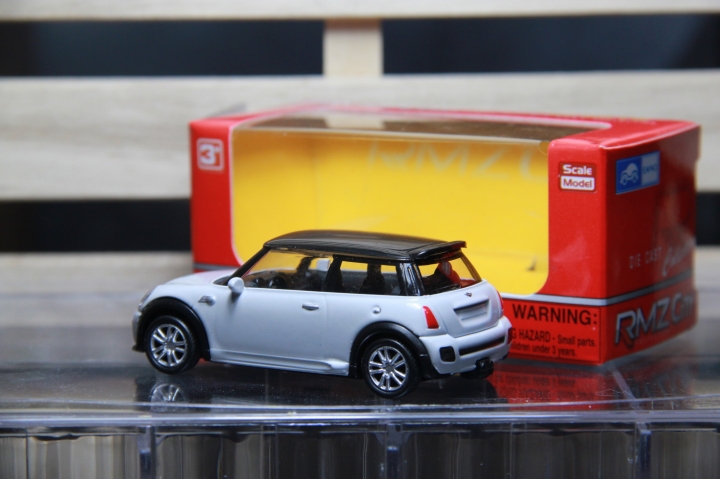 1/64 RMZ City Mini Cooper S (與其他mini做比較)