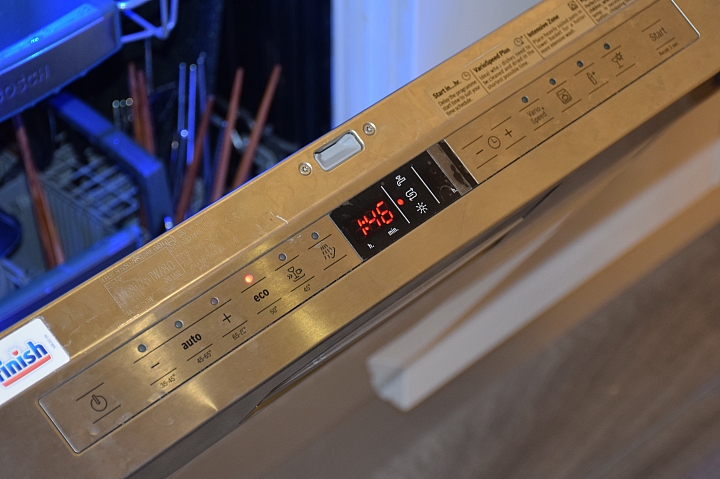 BOSCH 家電體驗,讓生活更輕巧更方便.皮小祐:我們家沒有的這種洗衣機, 好強悍阿 皮小祐也想要