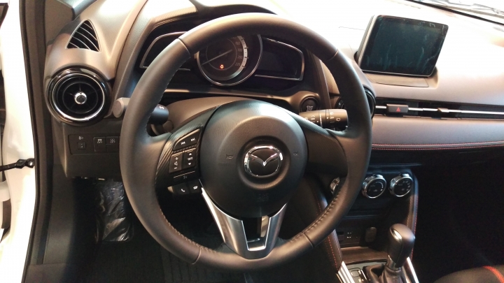Mazda 2 賞車分享