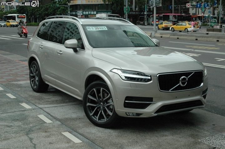 VOLVO V60 T6 R-Design 306 HP強悍馬力勁道十足