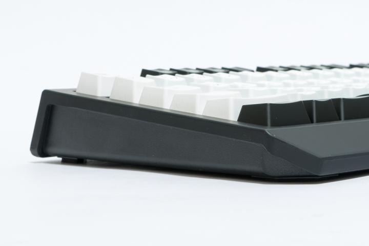 【開箱】Razer 黑寡婦 TE Stealth Chroma + Shine 4 & KBT 古式鍵帽