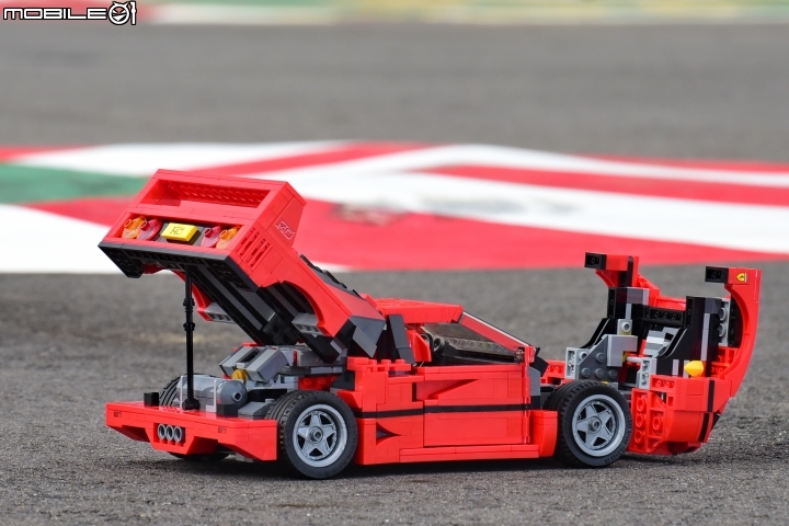 【開箱】經典馬王榮光重現 LEGO Creator 10248 Ferrari F40