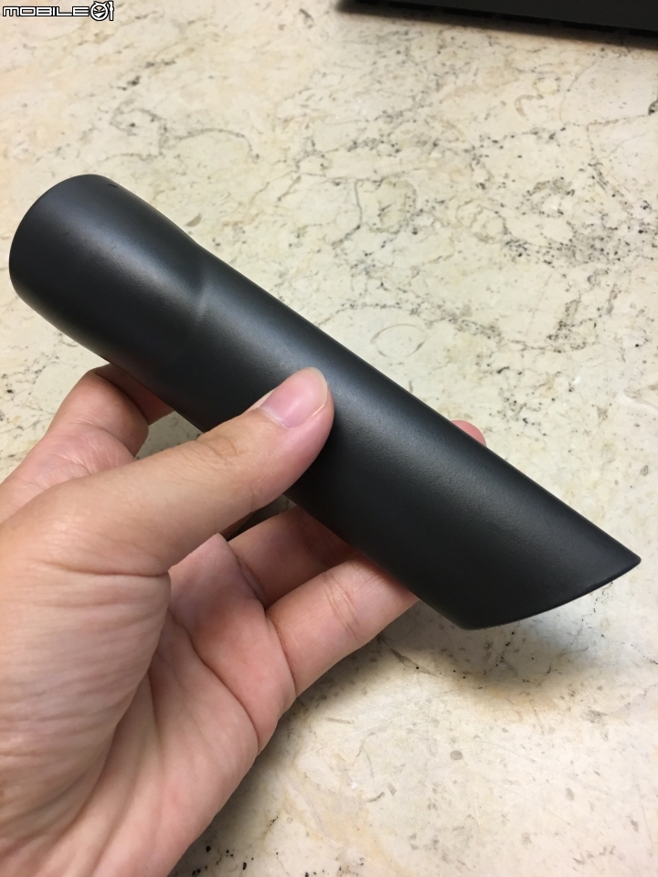 平價打掃的好幫手!伊萊克斯吸塵器-ZCS2000