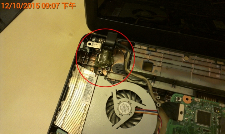 TOSHIBA Satellite C665 自行更換C、D殼,以及送修辛酸分享