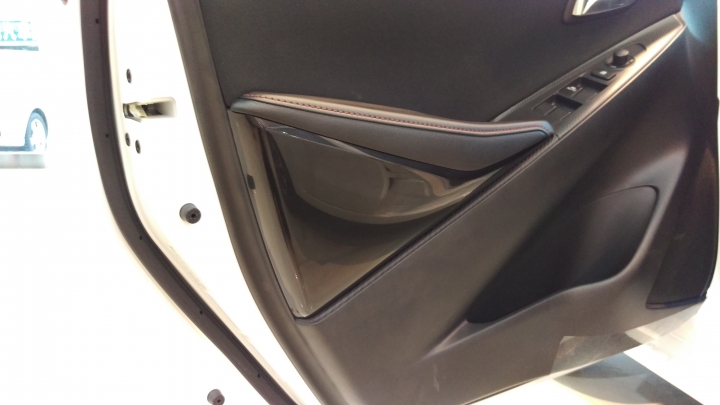 Mazda 2 賞車分享