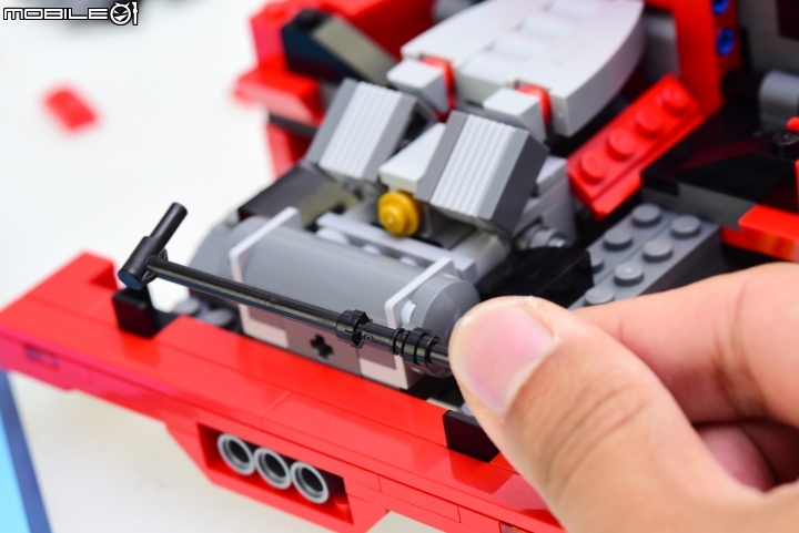 【開箱】經典馬王榮光重現 LEGO Creator 10248 Ferrari F40
