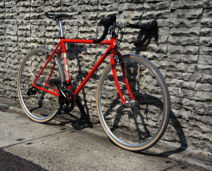 VELOCI輕旅行, 公路車 全新概念多用途車種誕生