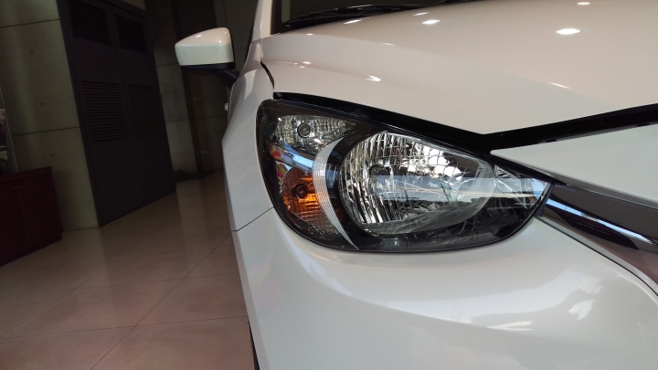 Mazda 2 賞車分享