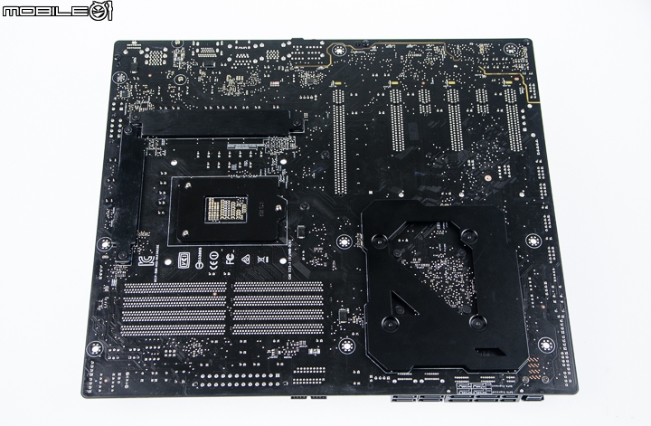 夢幻規格玩家至上 華碩MAXIMUS VIII EXTREME ROG主機板