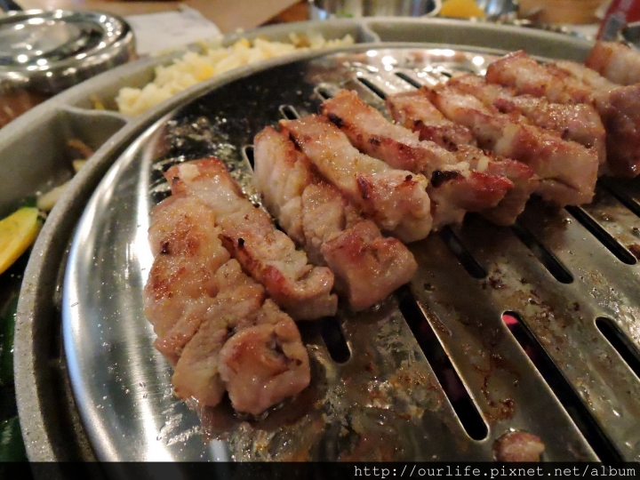 台中北區.口感很亮眼的韓式烤豬肉@姜虎東678白丁燒肉