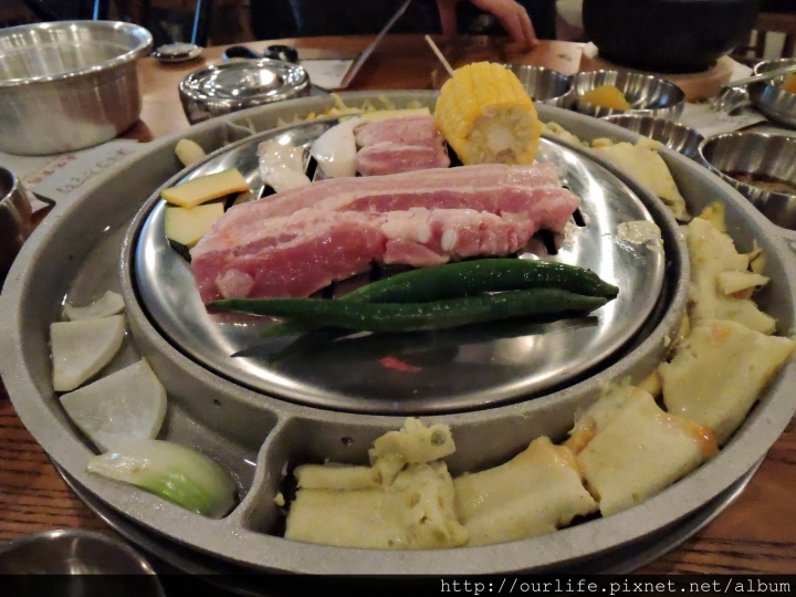 台中北區.口感很亮眼的韓式烤豬肉@姜虎東678白丁燒肉